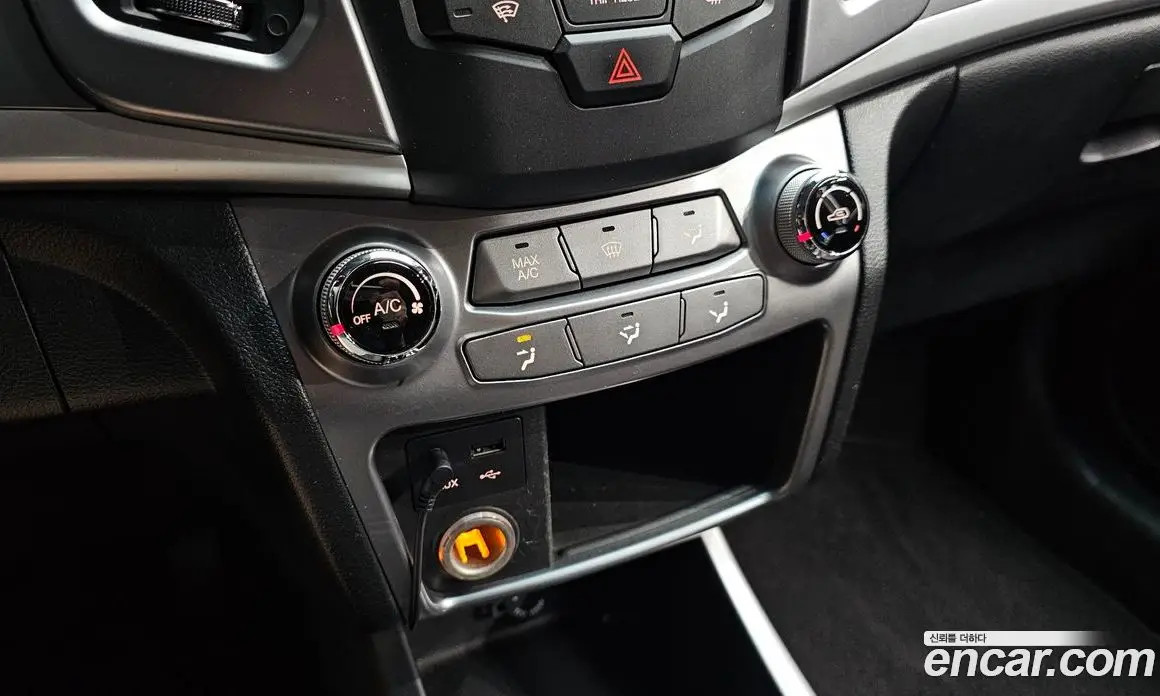 SsangYong Korando 2015 2.2 автомат (гидро), фото 24 SsangYong Korando 2015 2.2 автомат (гидро), фото 24
