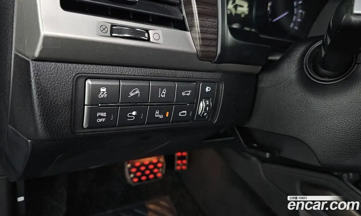 SsangYong Rexton 2018 2.2 автомат (гидро), фото 16 SsangYong Rexton 2018 2.2 автомат (гидро), фото 16