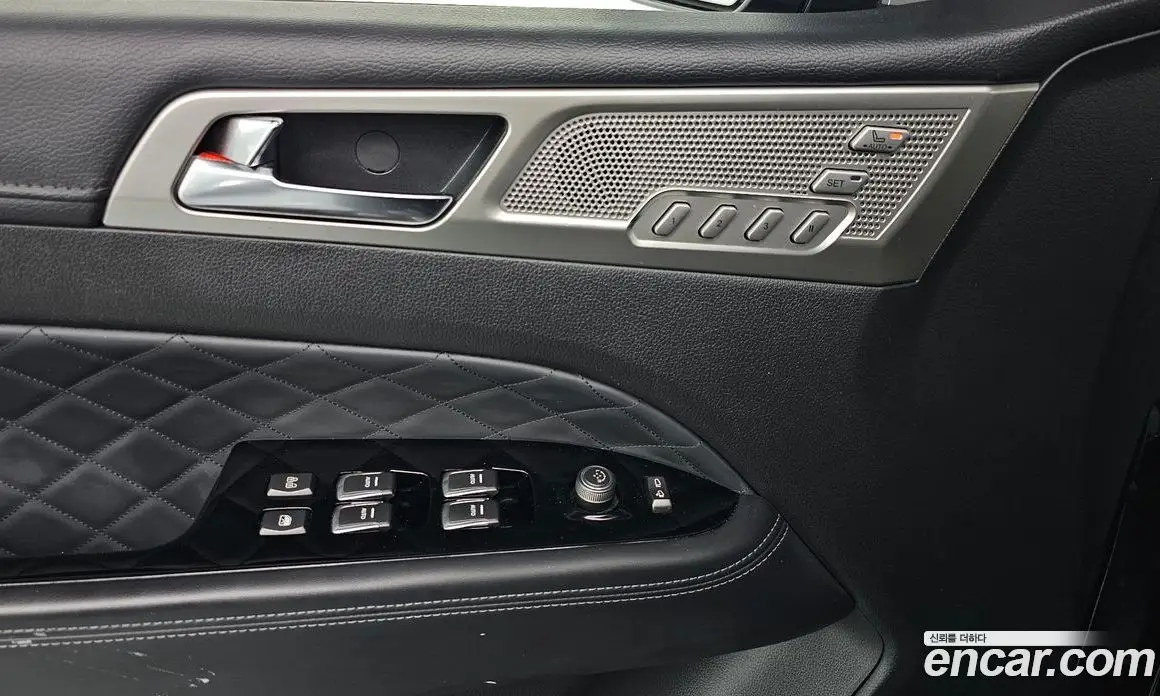SsangYong Rexton 2018 2.2 автомат (гидро), фото 17 SsangYong Rexton 2018 2.2 автомат (гидро), фото 17