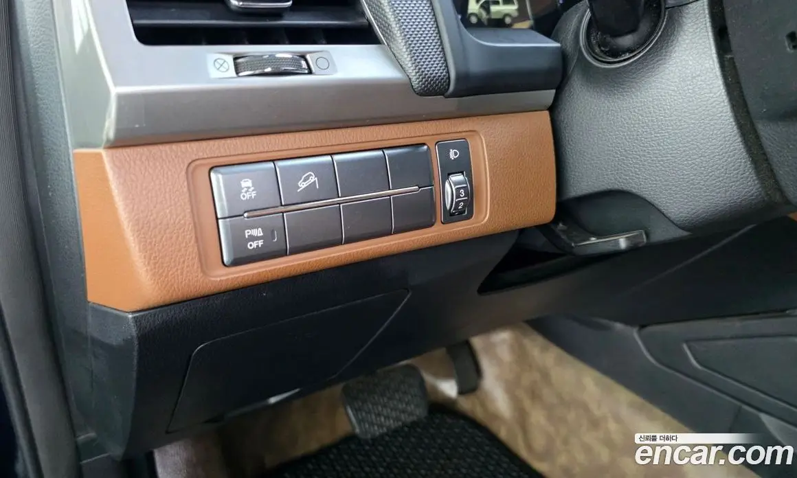 SsangYong Rexton 2018 2.2 автомат (гидро), фото 17