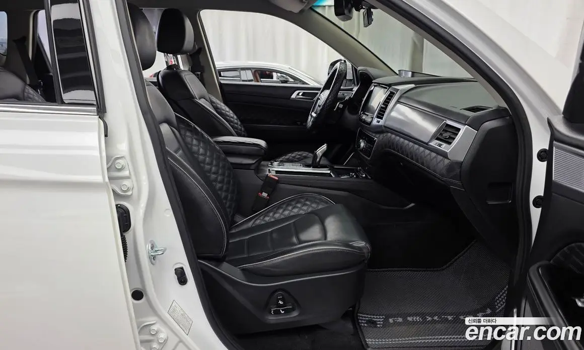SsangYong Rexton 2020 2.2 автомат (гидро), фото 17 SsangYong Rexton 2020 2.2 автомат (гидро), фото 17