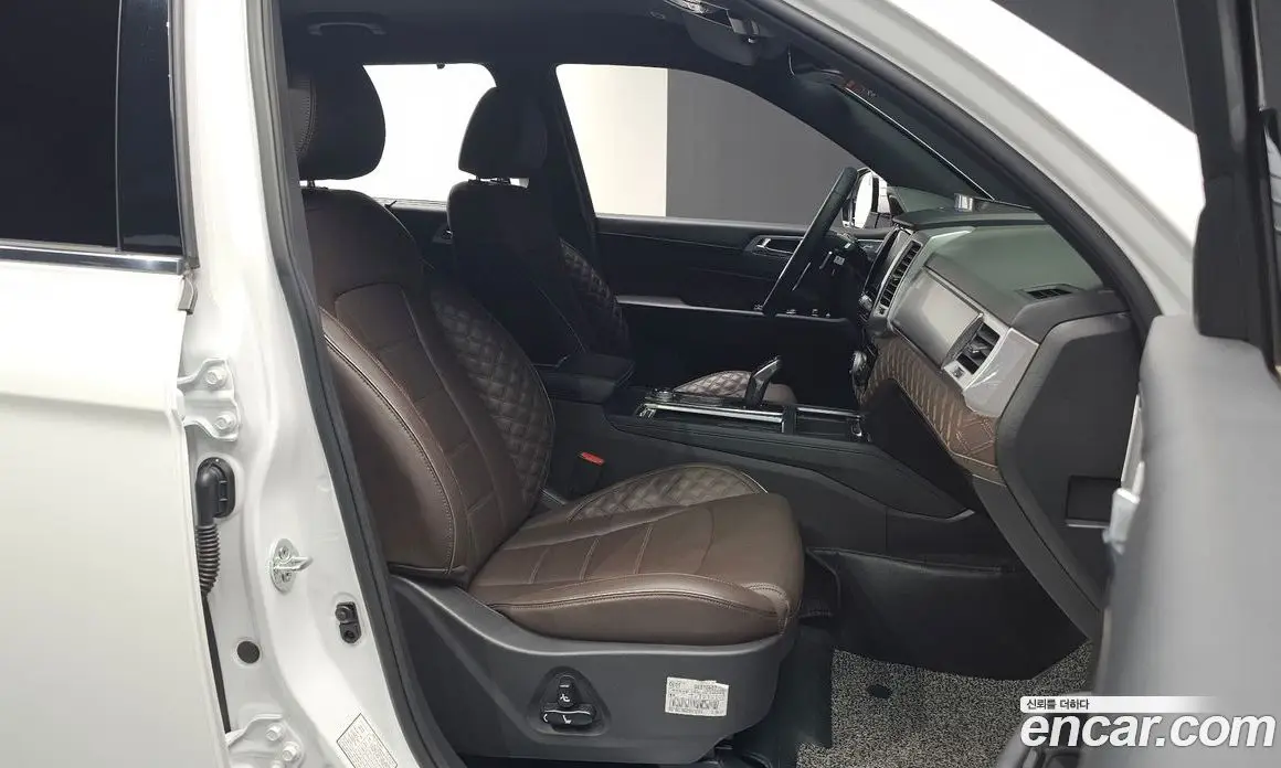 SsangYong Rexton 2022 2.2 автомат (гидро), фото 13