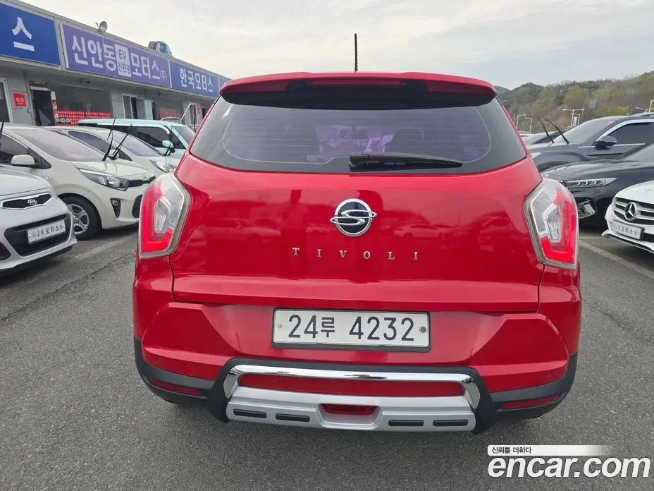 SsangYong TIBOLI 2015 1.6 автомат (гидро), фото 4 SsangYong TIBOLI 2015 1.6 автомат (гидро), фото 4