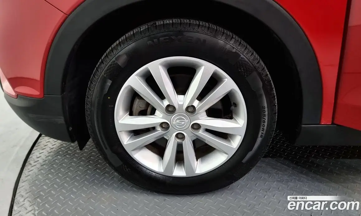 SsangYong TIBOLI 2015 1.6 автомат (гидро), фото 5 SsangYong TIBOLI 2015 1.6 автомат (гидро), фото 5