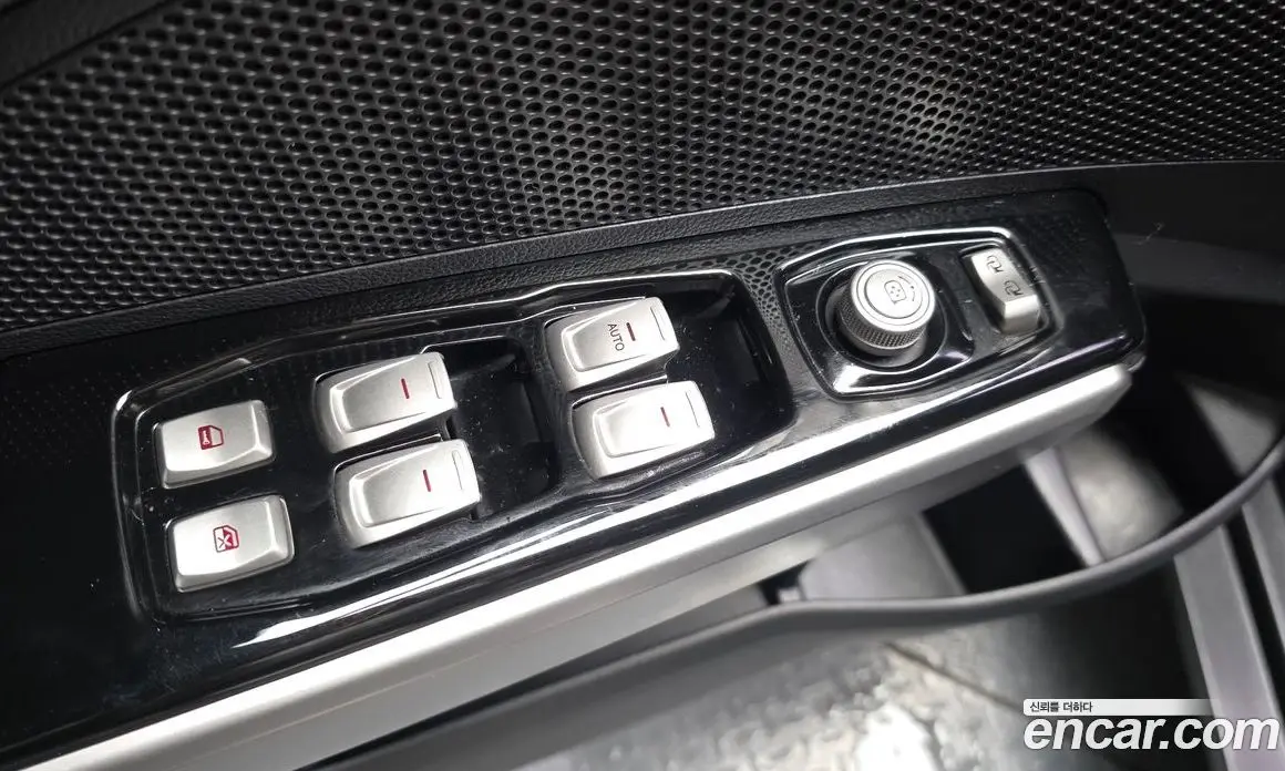 SsangYong TIBOLI 2015 1.6 автомат (гидро), фото 17 SsangYong TIBOLI 2015 1.6 автомат (гидро), фото 17