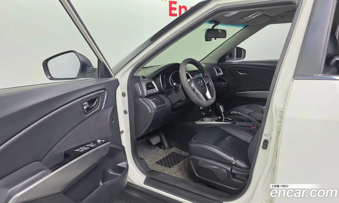 SsangYong TIBOLI 2016 1.6 автомат (гидро), фото 11 SsangYong TIBOLI 2016 1.6 автомат (гидро), фото 11