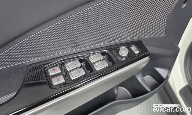 SsangYong TIBOLI 2016 1.6 автомат (гидро), миниатюра 12