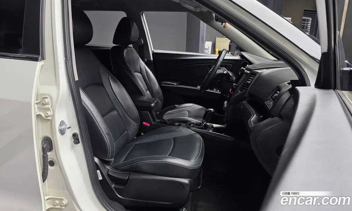 SsangYong TIBOLI 2017 1.6 автомат (гидро), фото 11