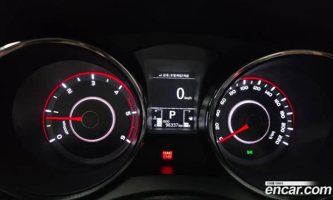 SsangYong TIBOLI 2017 1.6 автомат (гидро), фото 8