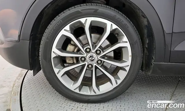 SsangYong TIBOLI 2018 1.6 автомат (гидро), миниатюра 5
