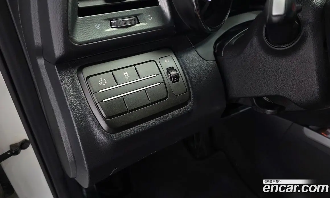 SsangYong TIBOLI 2018 1.6 автомат (гидро), фото 14 SsangYong TIBOLI 2018 1.6 автомат (гидро), фото 14