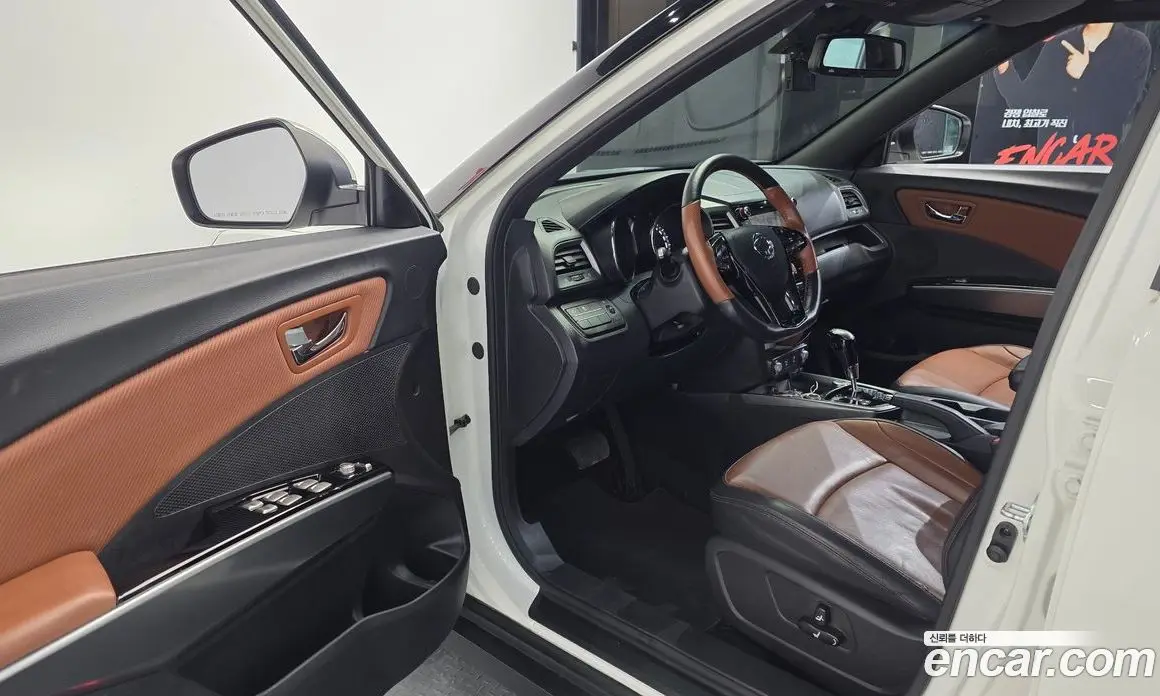 SsangYong TIBOLI 2018 1.6 автомат (гидро), фото 10 SsangYong TIBOLI 2018 1.6 автомат (гидро), фото 10