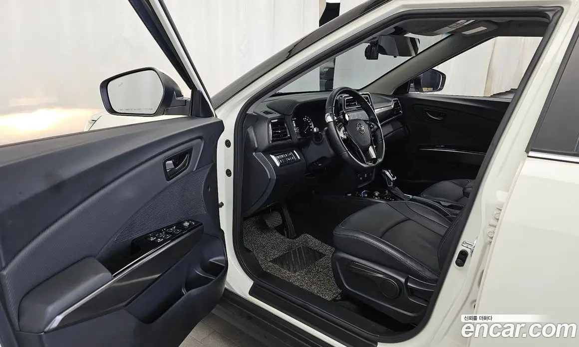 SsangYong TIBOLI 2021 1.5 автомат (гидро), фото 10 SsangYong TIBOLI 2021 1.5 автомат (гидро), фото 10
