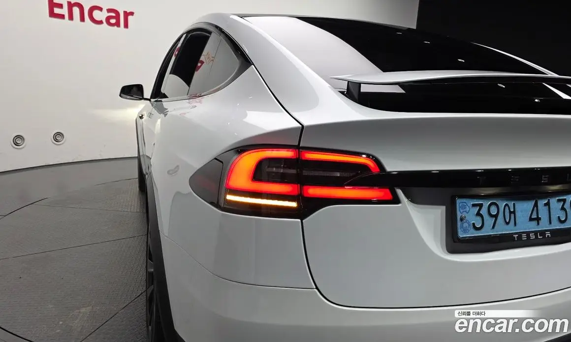 Tesla Model X 2023 0.3 автомат (гидро), фото 9 Tesla Model X 2023 0.3 автомат (гидро), фото 9
