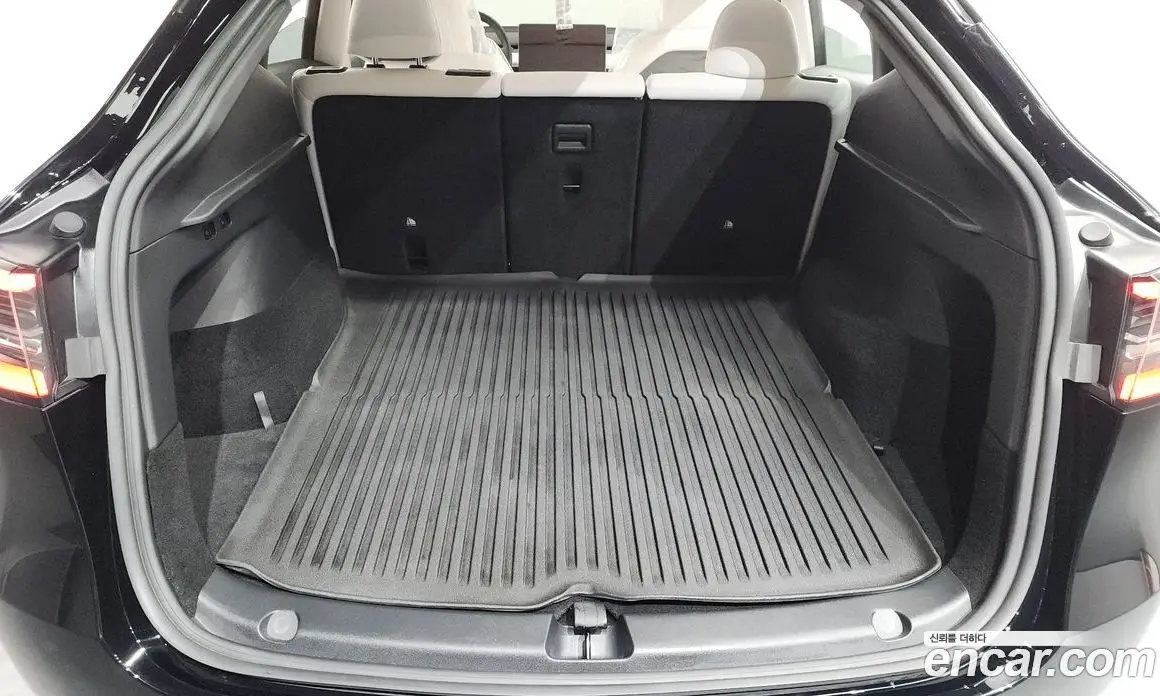 Tesla Model Y 2023 0.2 автомат (гидро), фото 24 Tesla Model Y 2023 0.2 автомат (гидро), фото 24