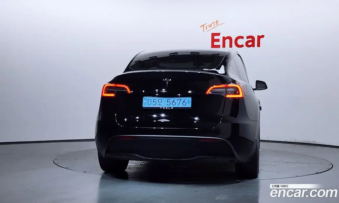 Tesla Model Y 2023 0.2 автомат (гидро), фото 4 Tesla Model Y 2023 0.2 автомат (гидро), фото 4