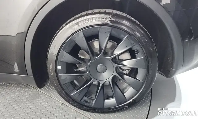 Tesla Model Y 2023 0.2 автомат (гидро), миниатюра 7 Tesla Model Y 2023 0.2 автомат (гидро), миниатюра 7