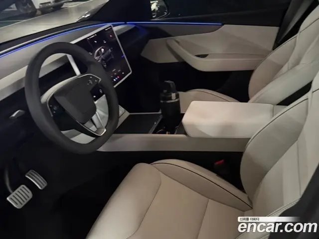 Tesla Model Y 2026 автомат (гидро), миниатюра 5 Tesla Model Y 2026 автомат (гидро), миниатюра 5
