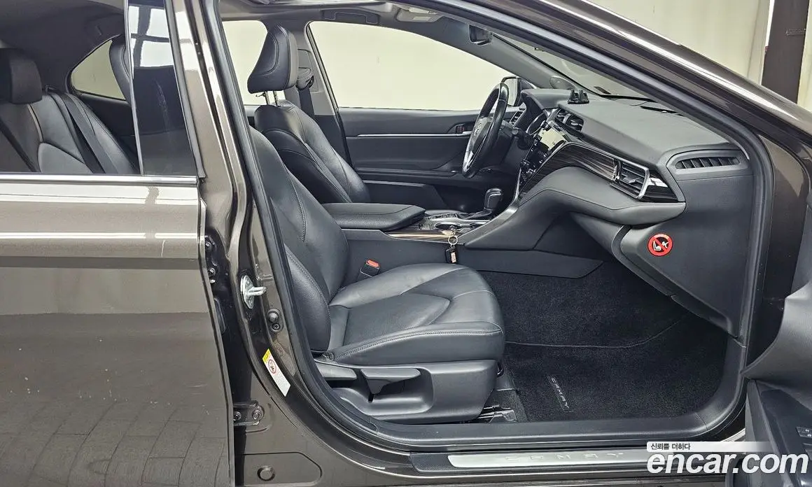 Toyota Camry 2018 2.5 автомат (гидро), фото 16 Toyota Camry 2018 2.5 автомат (гидро), фото 16