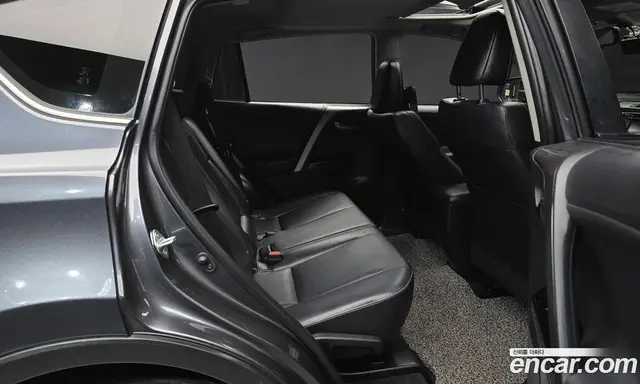 Toyota RAV4 2018 2.5 автомат (гидро), миниатюра 11 Toyota RAV4 2018 2.5 автомат (гидро), миниатюра 11