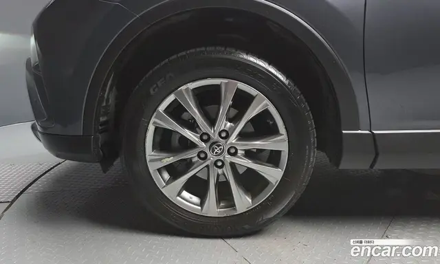 Toyota RAV4 2018 2.5 автомат (гидро), миниатюра 5 Toyota RAV4 2018 2.5 автомат (гидро), миниатюра 5