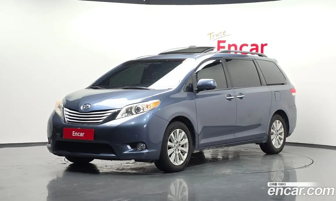 Toyota Sienna 2014 3.5 автомат (гидро), фото 1 Toyota Sienna 2014 3.5 автомат (гидро), фото 1