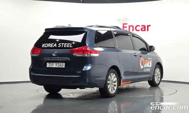 Toyota Sienna 2014 3.5 автомат (гидро), миниатюра 2 Toyota Sienna 2014 3.5 автомат (гидро), миниатюра 2