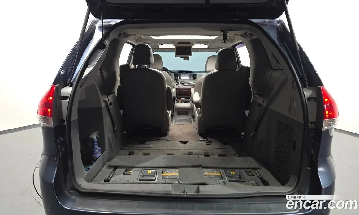 Toyota Sienna 2014 3.5 автомат (гидро), фото 20 Toyota Sienna 2014 3.5 автомат (гидро), фото 20
