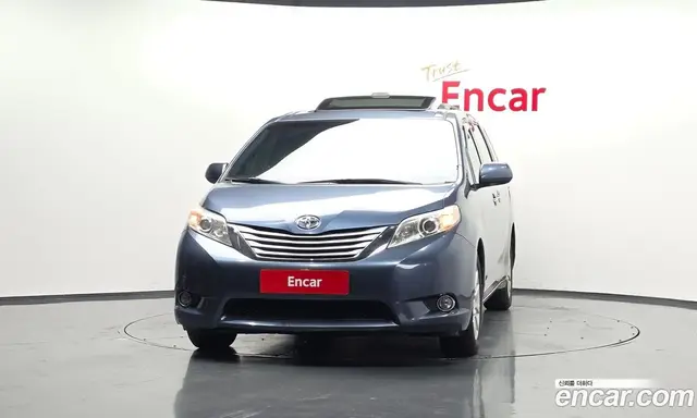 Toyota Sienna 2014 3.5 автомат (гидро), миниатюра 3 Toyota Sienna 2014 3.5 автомат (гидро), миниатюра 3