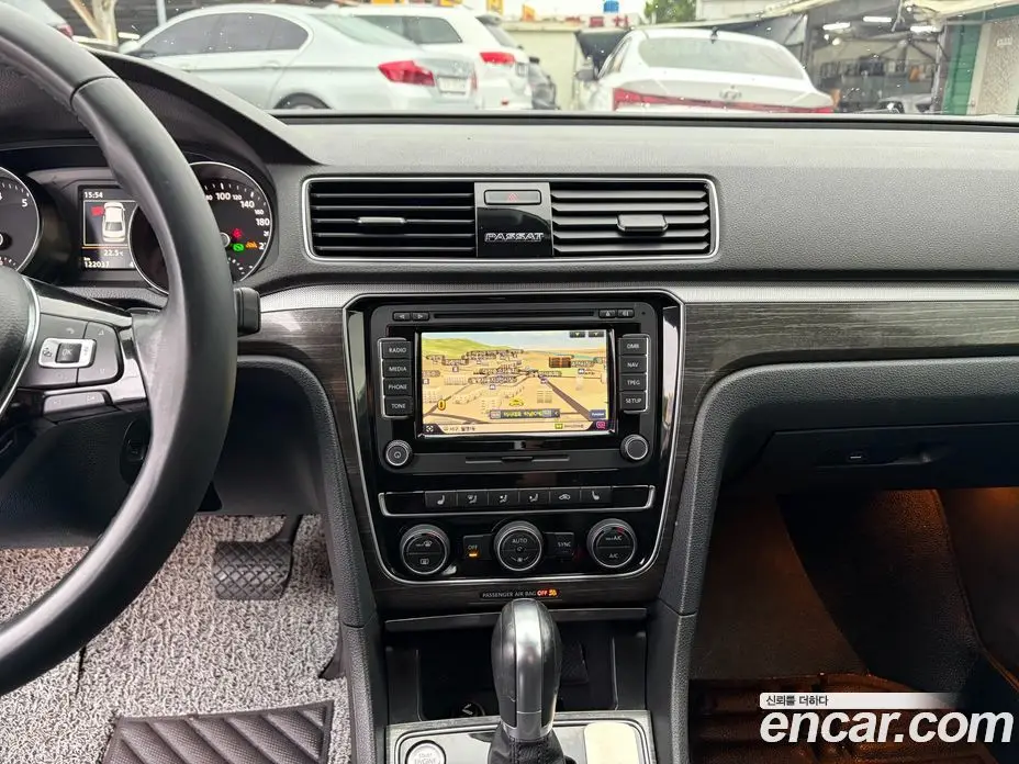 Volkswagen Passat 2018 2.0 автомат (гидро), фото 15 Volkswagen Passat 2018 2.0 автомат (гидро), фото 15