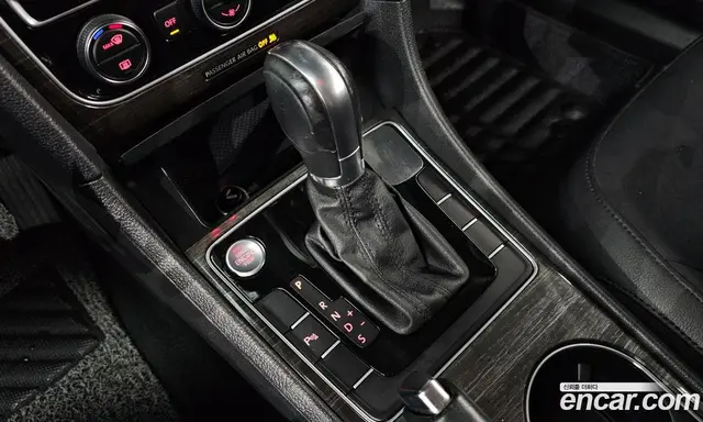 Volkswagen Passat 2018 2.0 автомат (гидро), миниатюра 9 Volkswagen Passat 2018 2.0 автомат (гидро), миниатюра 9