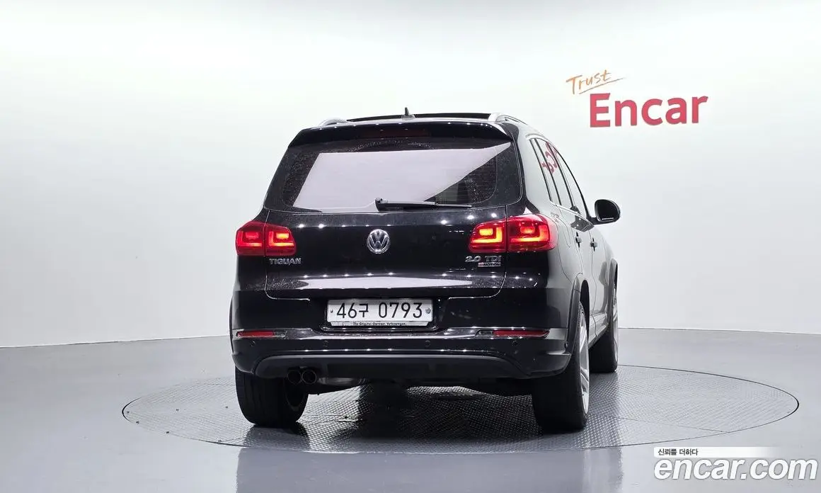 Volkswagen Tiguan 2016 2.0 автомат (гидро), фото 4 Volkswagen Tiguan 2016 2.0 автомат (гидро), фото 4