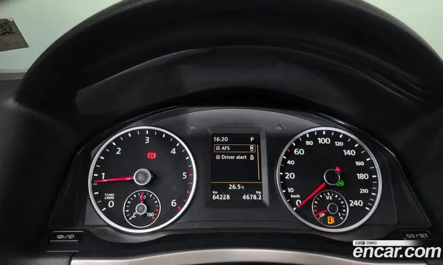 Volkswagen Tiguan 2016 2.0 автомат (гидро), миниатюра 8 Volkswagen Tiguan 2016 2.0 автомат (гидро), миниатюра 8