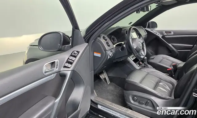 Volkswagen Tiguan 2016 2.0 автомат (гидро), миниатюра 10 Volkswagen Tiguan 2016 2.0 автомат (гидро), миниатюра 10