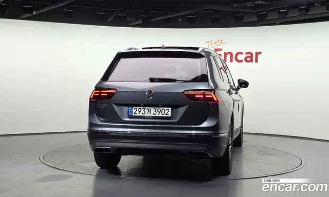 Volkswagen Tiguan 2020 2.0 автомат (гидро), миниатюра 4 Volkswagen Tiguan 2020 2.0 автомат (гидро), миниатюра 4