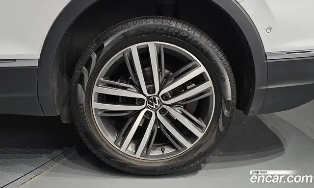 Volkswagen Tiguan 2022 2.0 автомат (гидро), миниатюра 6 Volkswagen Tiguan 2022 2.0 автомат (гидро), миниатюра 6