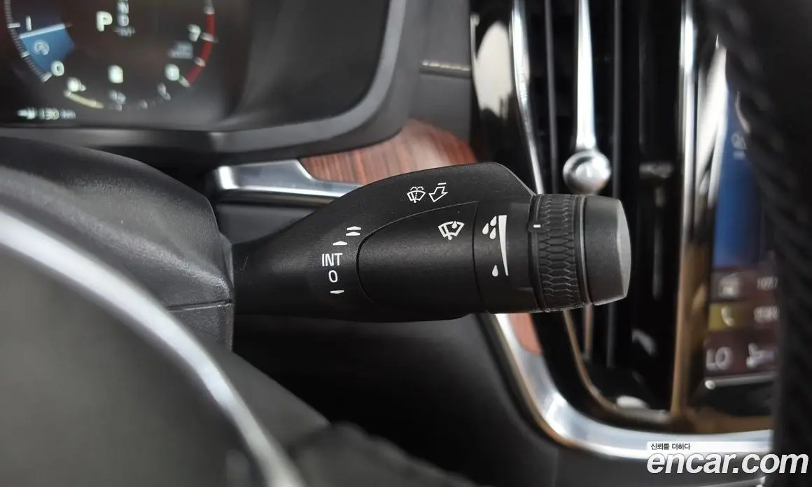 Volvo S60 2021 2.0 автомат (гидро), фото 26 Volvo S60 2021 2.0 автомат (гидро), фото 26