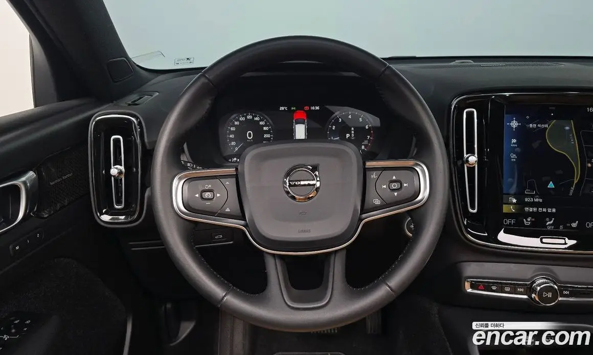 Volvo XC40 2020 2.0 автомат (гидро), фото 18 Volvo XC40 2020 2.0 автомат (гидро), фото 18