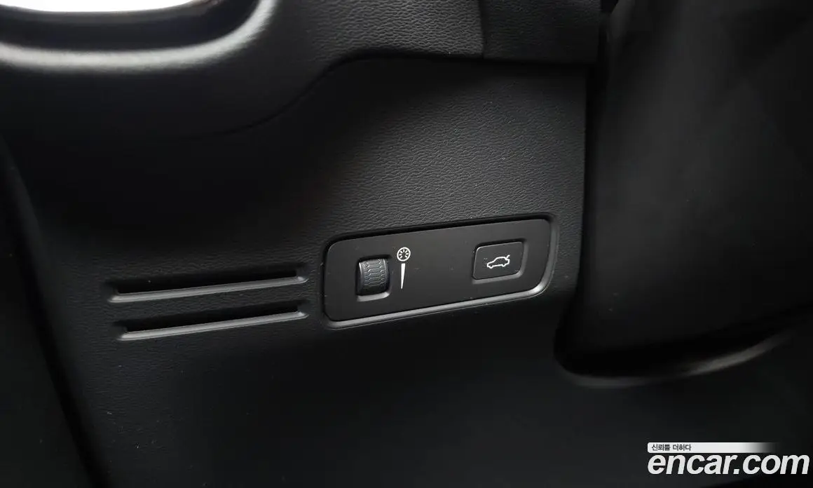 Volvo XC40 2020 2.0 автомат (гидро), фото 28 Volvo XC40 2020 2.0 автомат (гидро), фото 28