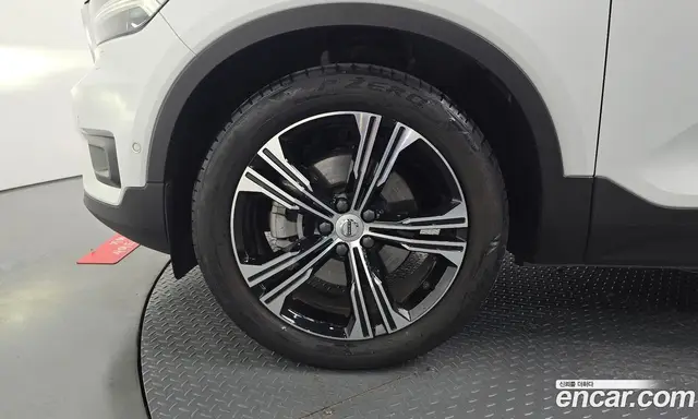 Volvo XC40 2020 2.0 автомат (гидро), миниатюра 4 Volvo XC40 2020 2.0 автомат (гидро), миниатюра 4