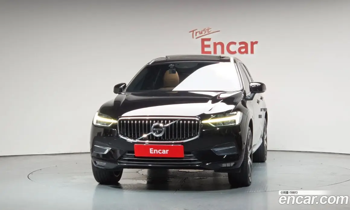 Volvo XC60 2019 2.0 автомат (гидро), фото 2 Volvo XC60 2019 2.0 автомат (гидро), фото 2