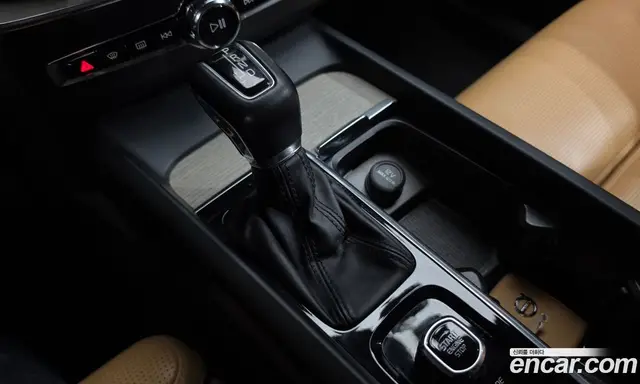 Volvo XC60 2019 2.0 автомат (гидро), миниатюра 11 Volvo XC60 2019 2.0 автомат (гидро), миниатюра 11