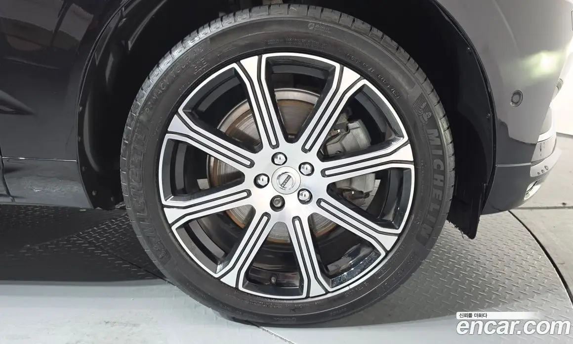 Volvo XC60 2019 2.0 автомат (гидро), фото 6 Volvo XC60 2019 2.0 автомат (гидро), фото 6