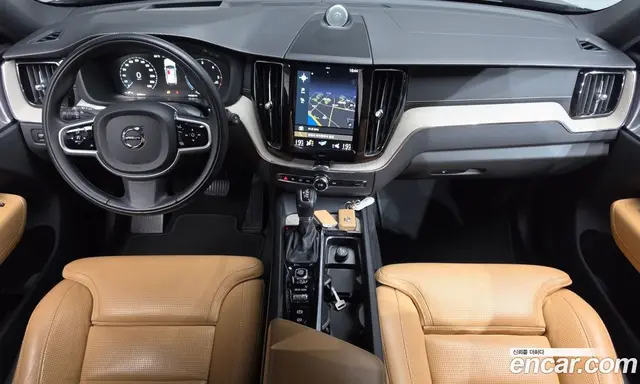 Volvo XC60 2019 2.0 автомат (гидро), миниатюра 9 Volvo XC60 2019 2.0 автомат (гидро), миниатюра 9