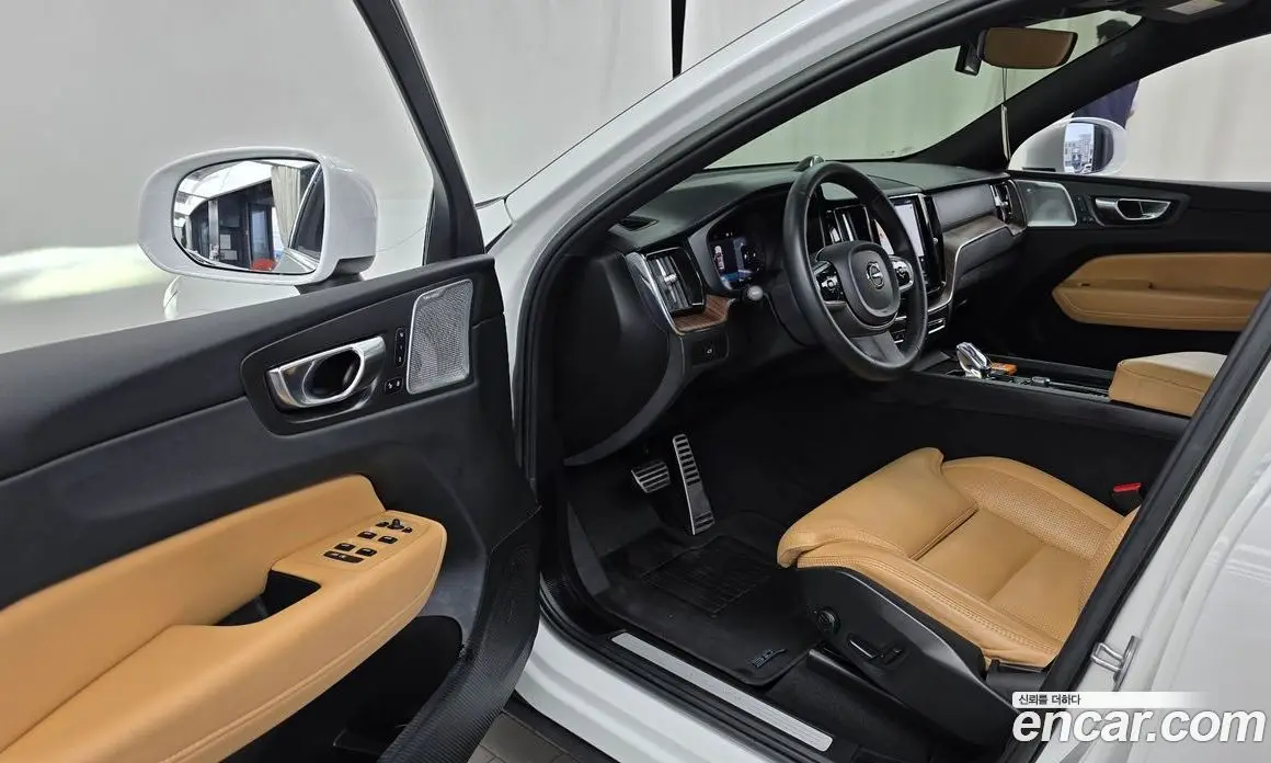 Volvo XC60 2022 2.0 автомат (гидро), фото 13 Volvo XC60 2022 2.0 автомат (гидро), фото 13