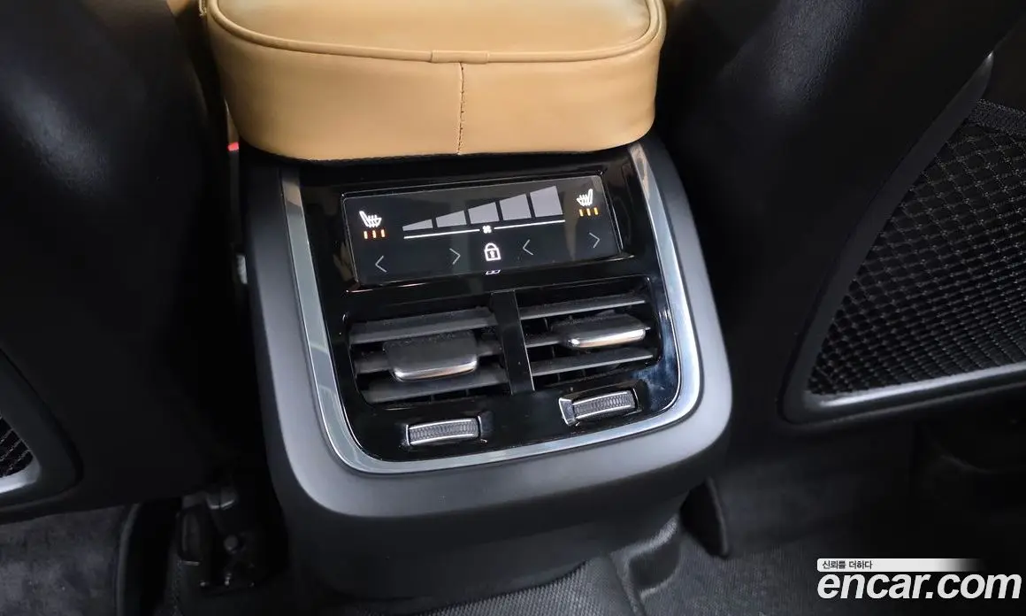 Volvo XC60 2022 2.0 автомат (гидро), фото 24 Volvo XC60 2022 2.0 автомат (гидро), фото 24