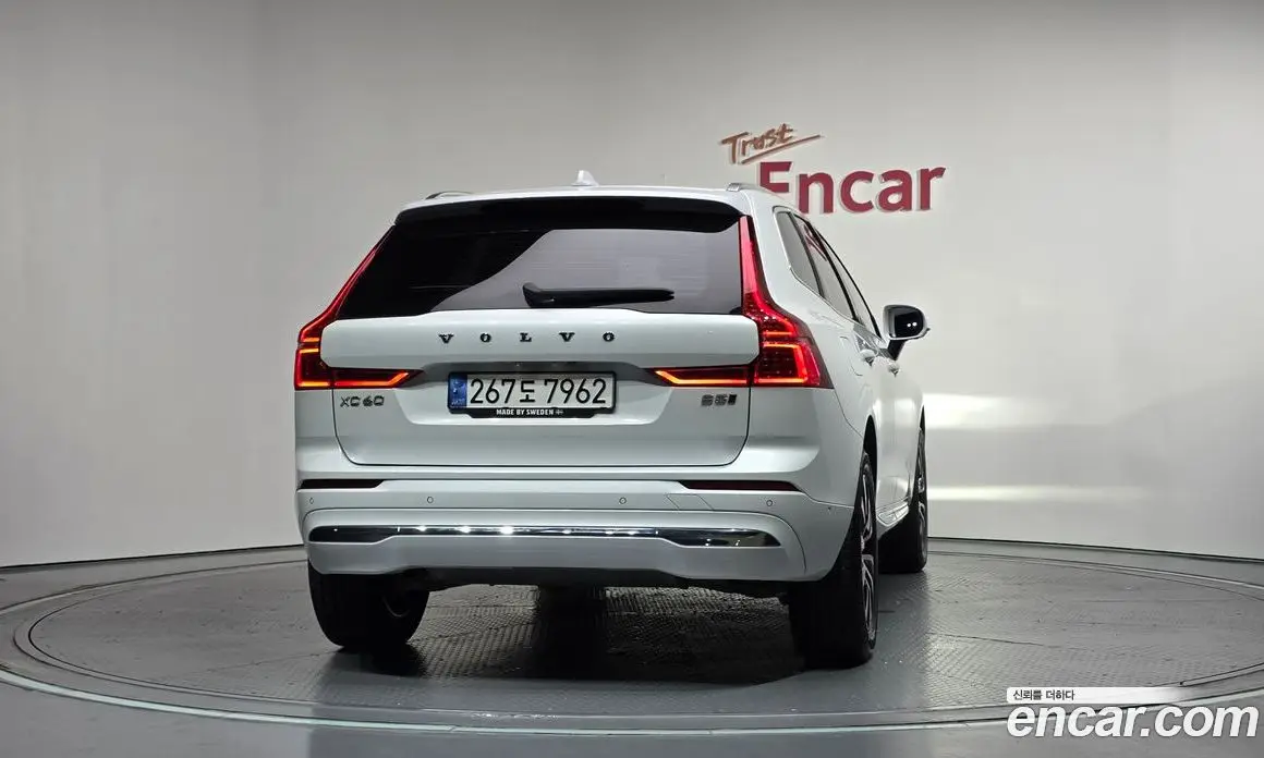 Volvo XC60 2022 2.0 автомат (гидро), фото 4 Volvo XC60 2022 2.0 автомат (гидро), фото 4