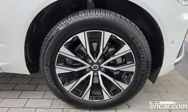 Volvo XC60 2022 2.0 автомат (гидро), миниатюра 7 Volvo XC60 2022 2.0 автомат (гидро), миниатюра 7