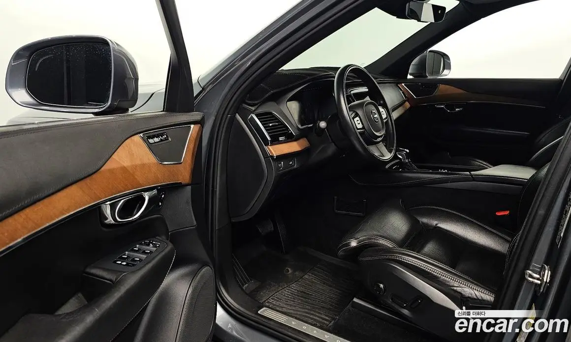 Volvo XC90 2016 2.0 автомат (гидро), фото 10 Volvo XC90 2016 2.0 автомат (гидро), фото 10
