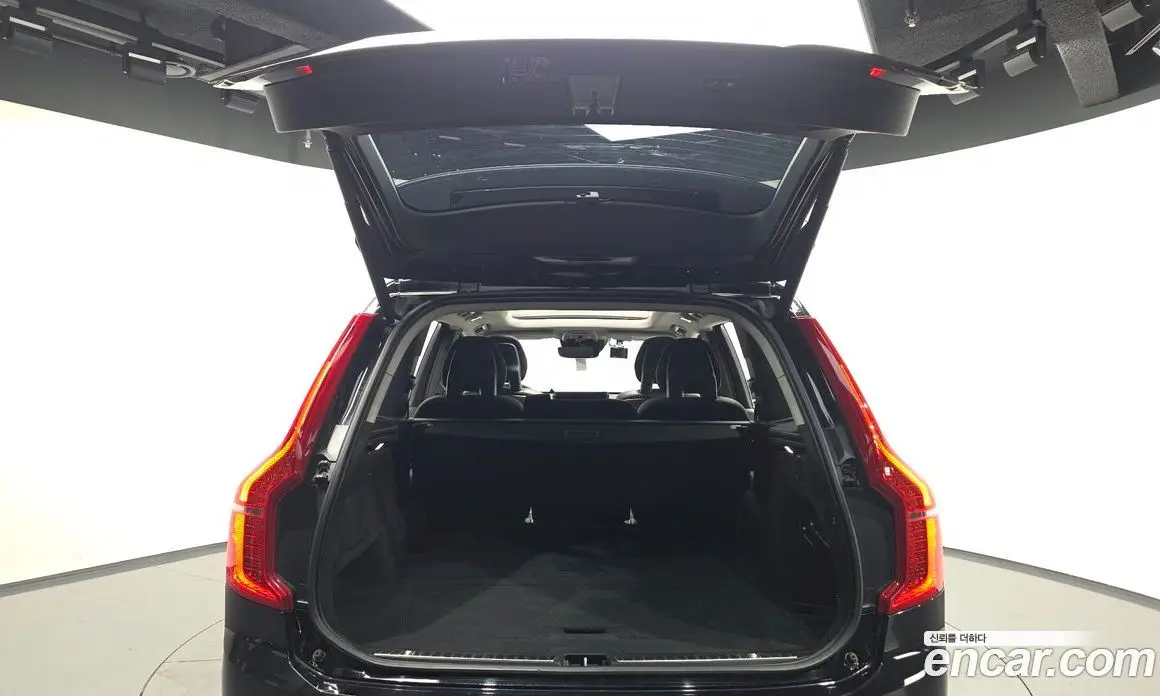 Volvo XC90 2018 2.0 автомат (гидро), фото 20 Volvo XC90 2018 2.0 автомат (гидро), фото 20